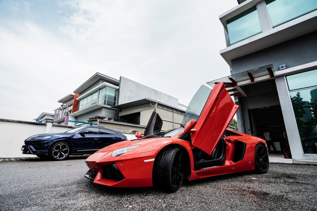 Rent a Lamborghini LP700 Aventador near me in (KL) - Luxury Car Rental by  Rglobal Car Rental Services